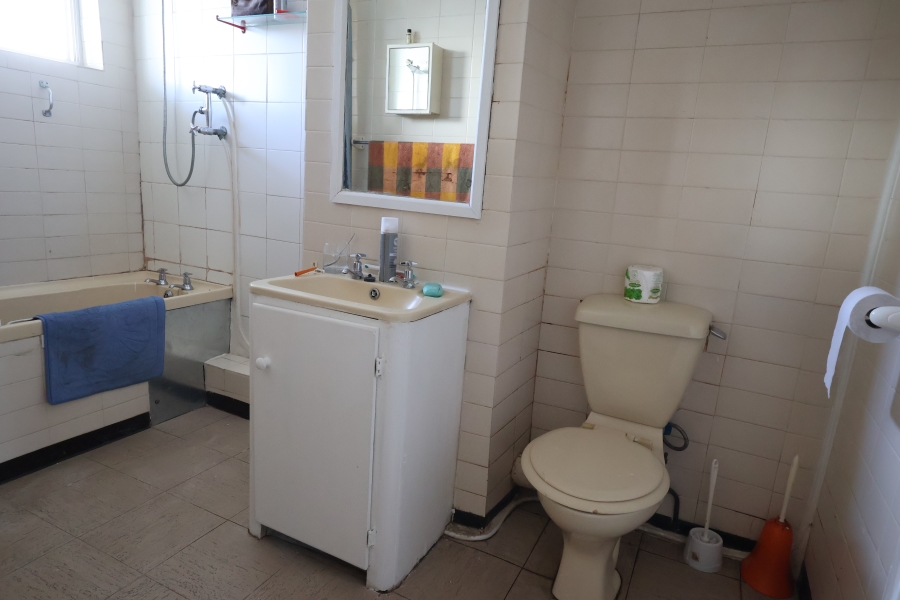 1 Bedroom Property for Sale in Quigney Eastern Cape